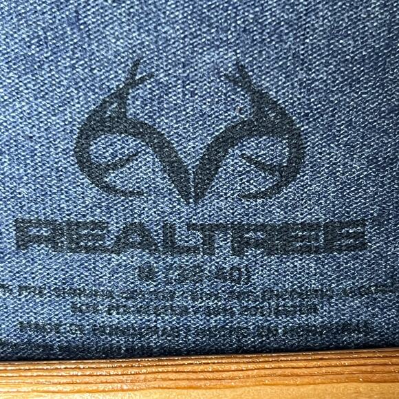 Realtree Men's Antler Logo Tee in Blue Size M (38-40) - Picture 3 of 5